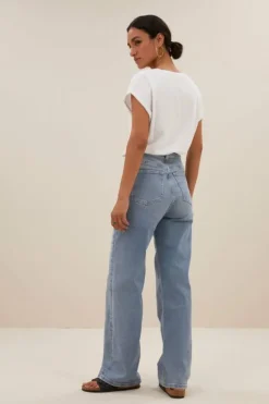 Tops & Shirts*By bar momi logo top | bright white