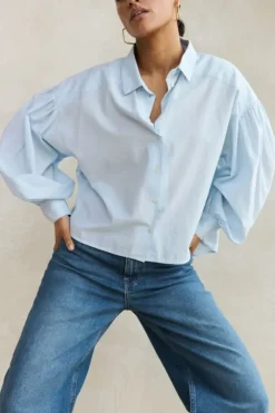 Blouses*By bar sarah short chambray blouse | light blue