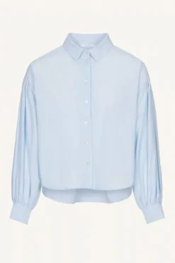 Blouses*By bar sarah short chambray blouse | light blue